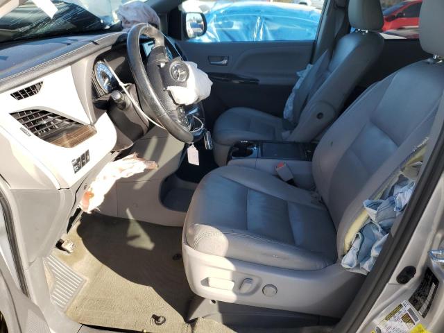 Photo 7 from auction – 2017 TOYOTA SIENNA XLE with VIN 5TDDZ3DC9HS154986