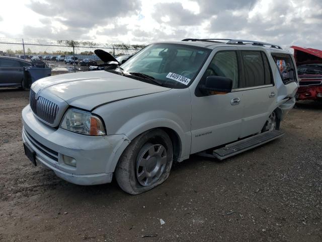 LINCOLN NAVIGATOR 2005 with VIN 5LMFU275X5LJ03887 - Photo from auction
