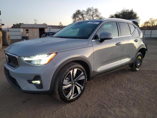 VOLVO XC40 PLUS 2025 with VIN YV4L12UE2S2504453 - Photo from auction