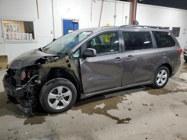TOYOTA SIENNA LE 2020 with VIN 5TDKZ3DC4LS024694 - Photo from auction