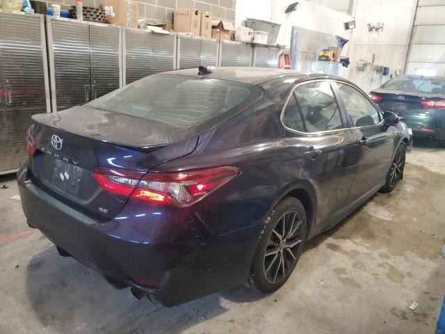 Photo 3 from auction – 2022 TOYOTA CAMRY SE with VIN 4T1G11AK8NU654922