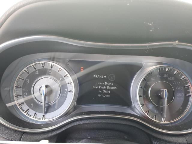 Photo 9 from auction – 2018 CHRYSLER 300 TOURIN with VIN 2C3CCAAG2JH299482