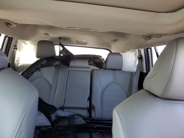 Photo 10 from auction – 2022 TOYOTA HIGHLANDER with VIN 5TDGARAH8NS515501