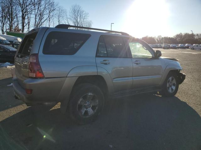 Photo 3 from auction – 2005 TOYOTA 4RUNNER SR with VIN JTEBU14R750061411