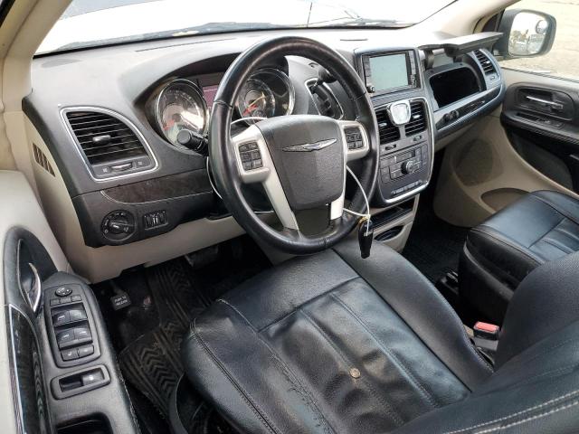 Photo 8 from auction – 2016 CHRYSLER TOWN & COU with VIN 2C4RC1BG0GR105412