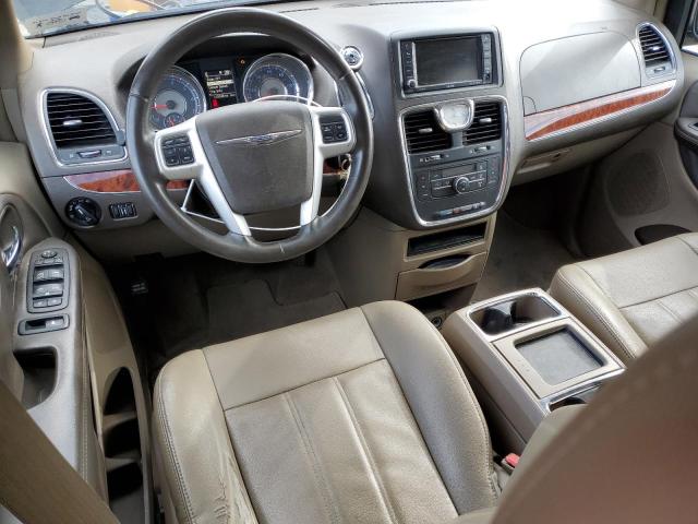Photo 8 from auction – 2016 CHRYSLER TOWN & COU with VIN 2C4RC1BG2GR230136