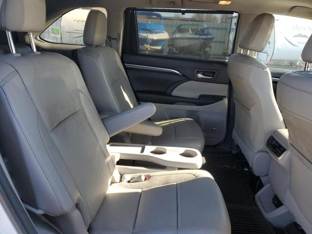 Photo 11 from auction – 2016 TOYOTA HIGHLANDER with VIN 5TDDKRFH7GS323174