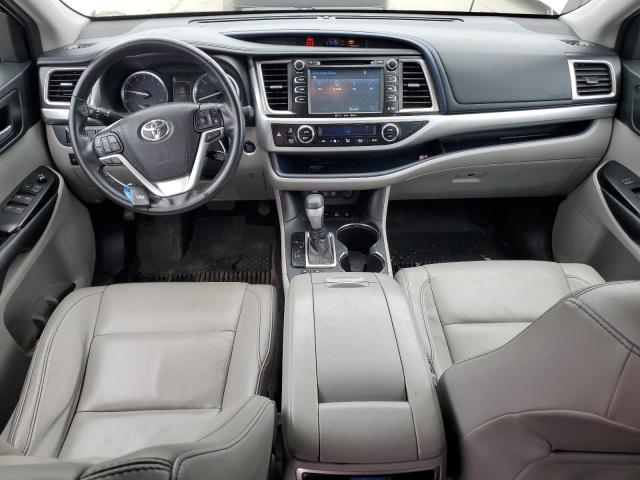 Photo 8 from auction – 2018 TOYOTA HIGHLANDER with VIN 5TDJZRFH5JS851625