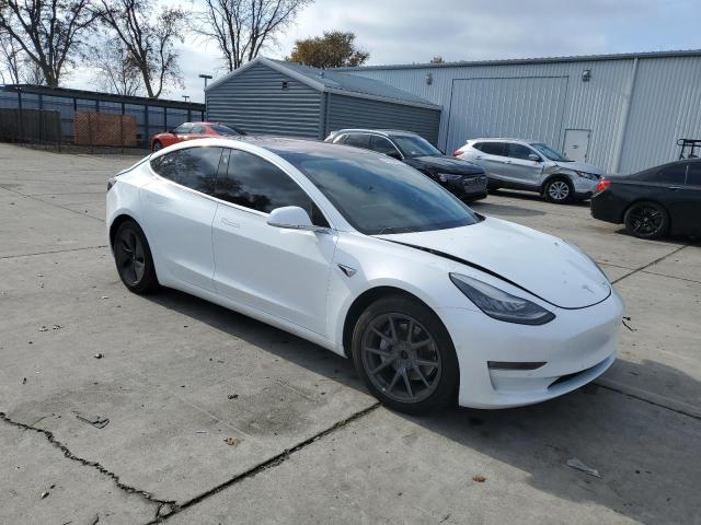 Photo 4 from auction – 2018 TESLA MODEL 3 with VIN 5YJ3E1EB2JF120707