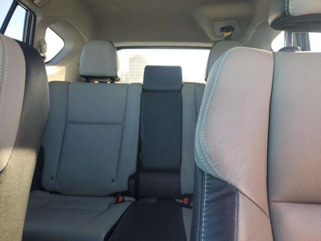 Photo 10 from auction – 2017 TOYOTA RAV4 LIMIT with VIN 2T3DFREV7HW550098