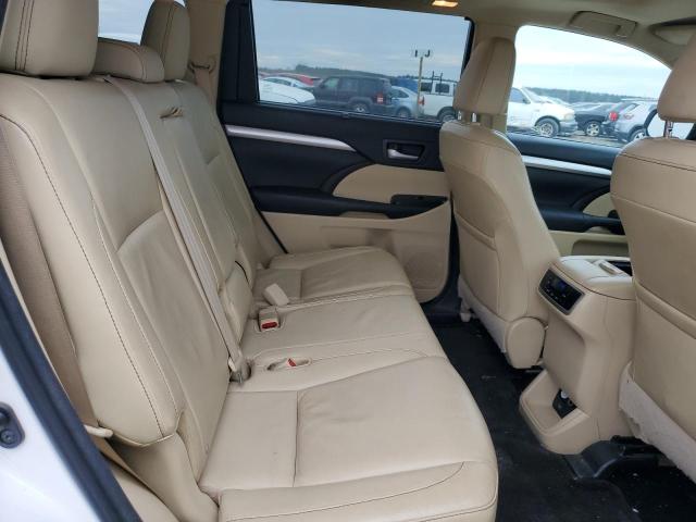 Photo 11 from auction – 2016 TOYOTA HIGHLANDER with VIN 5TDKKRFH8GS128126