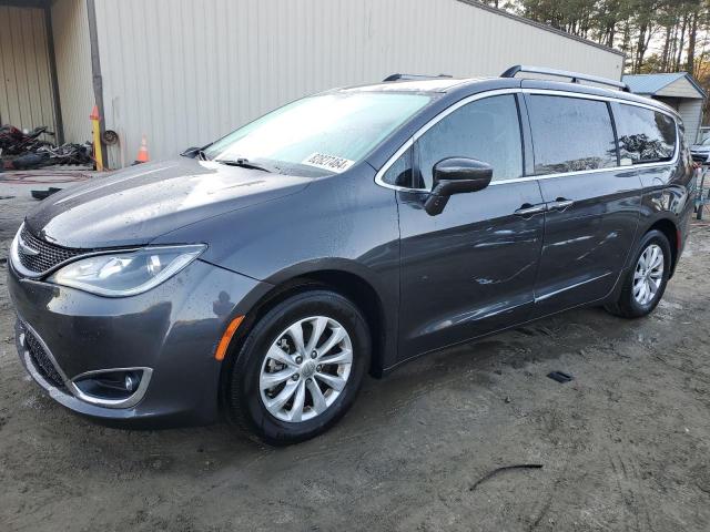 CHRYSLER PACIFICA T 2018 with VIN 2C4RC1FGXJR102907 - Photo from auction