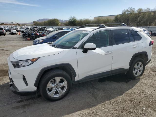 TOYOTA RAV4 XLE 2020 con VIN JTMP1RFV9LD048855 - Foto de la subasta