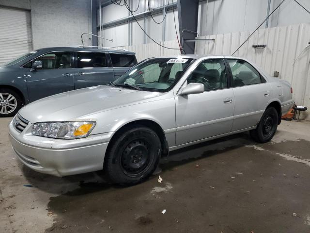 Photo 1 from auction – 2001 TOYOTA CAMRY LE with VIN 4T1BF22K21U960377