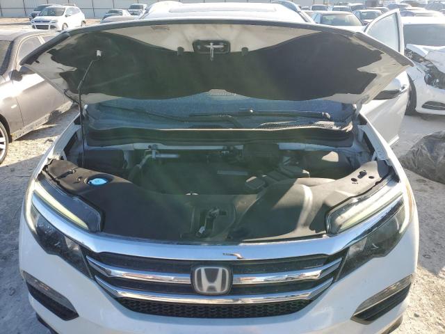 Photo 12 from auction – 2017 HONDA PILOT ELIT with VIN 5FNYF6H05HB058210