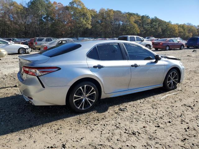 Photo 3 from auction – 2018 TOYOTA CAMRY L with VIN 4T1B11HK2JU080490