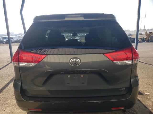 Photo 6 from auction – 2014 TOYOTA SIENNA XLE with VIN 5TDYK3DC9ES437356