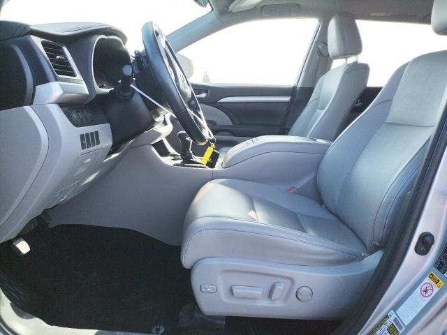 Photo 7 from auction – 2019 TOYOTA HIGHLANDER with VIN 5TDJZRFH5KS624856