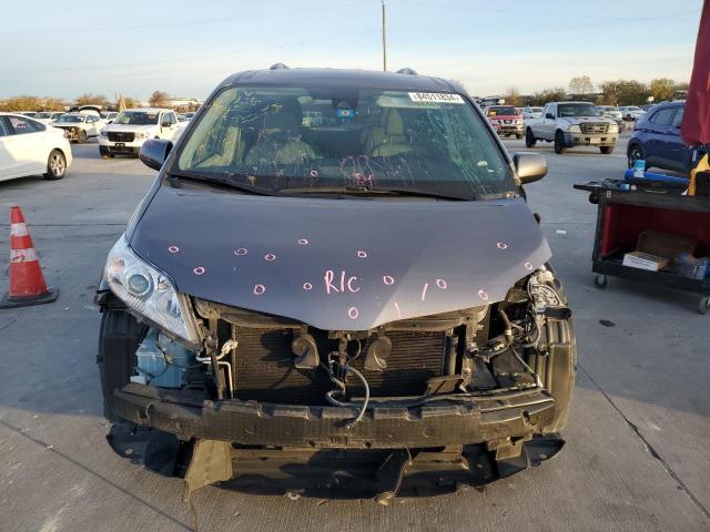 Photo 5 from auction – 2018 TOYOTA SIENNA XLE with VIN 5TDYZ3DC9JS964321