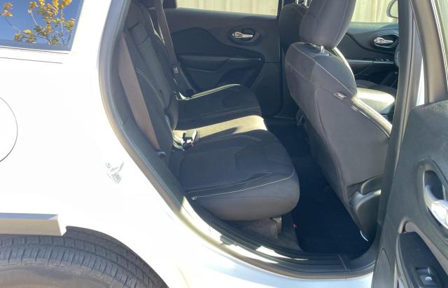 Photo 6 from auction – 2016 JEEP CHEROKEE L with VIN 1C4PJLCS0GW282142