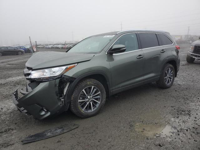 TOYOTA HIGHLANDER 2017 with VIN 5TDJZRFH1HS439504 - Photo from auction