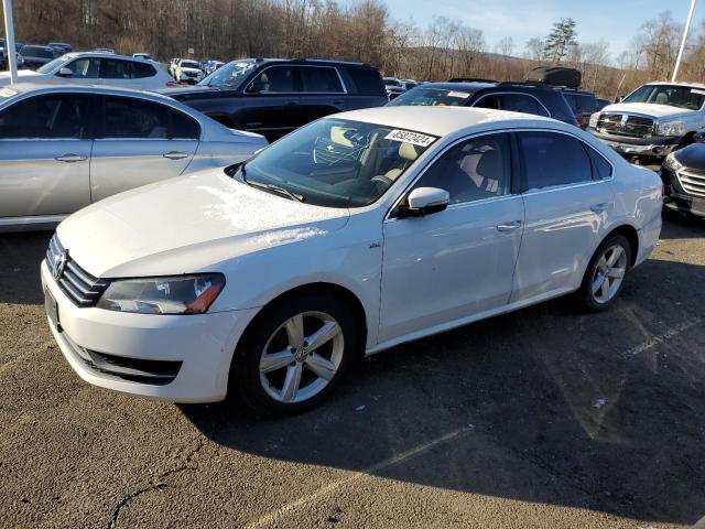 VOLKSWAGEN PASSAT S 2014 with VIN 1VWAT7A31EC022556 - Photo from auction