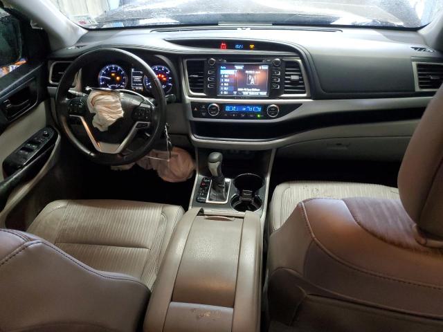 Photo 8 from auction – 2017 TOYOTA HIGHLANDER with VIN 5TDZZRFH6HS232447