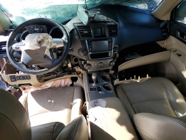 Photo 8 from auction – 2013 TOYOTA HIGHLANDER with VIN 5TDZK3EH8DS132718