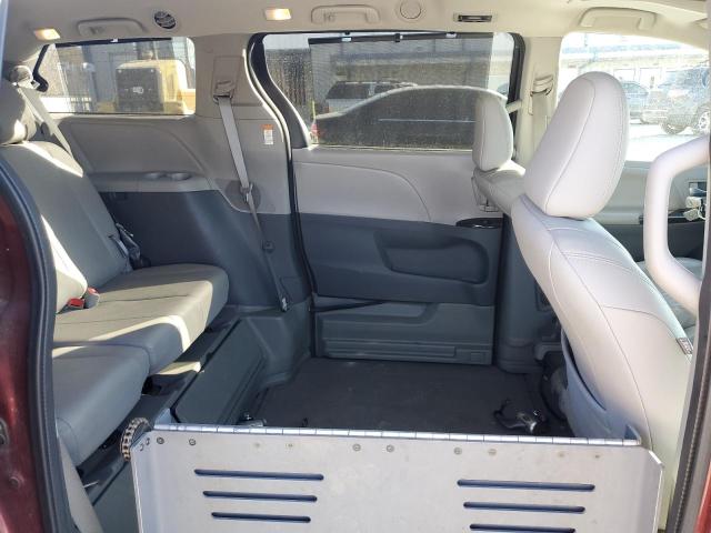 Photo 11 from auction – 2015 TOYOTA SIENNA XLE with VIN 5TDYK3DC2FS665099