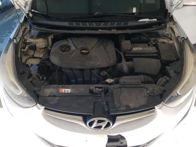 Photo 11 from auction – 2016 HYUNDAI ELANTRA SE with VIN 5NPDH4AE0GH776167