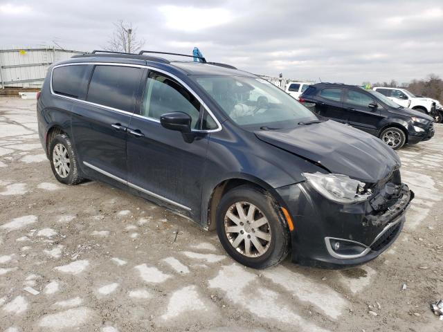 Photo 4 from auction – 2017 CHRYSLER PACIFICA T with VIN 2C4RC1BGXHR530279