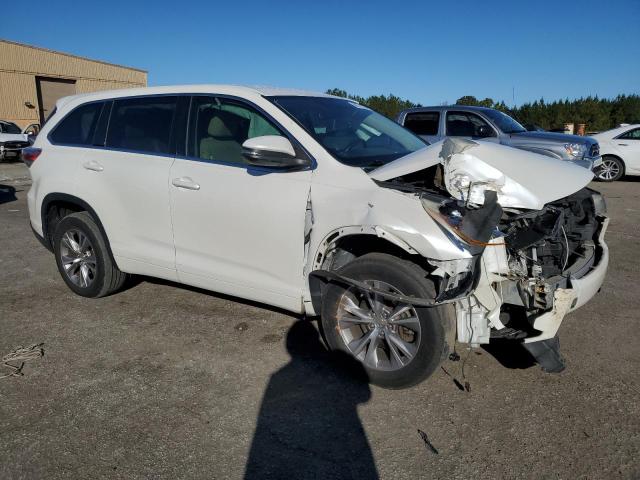 Photo 4 from auction – 2015 TOYOTA HIGHLANDER with VIN 5TDZKRFH6FS064813