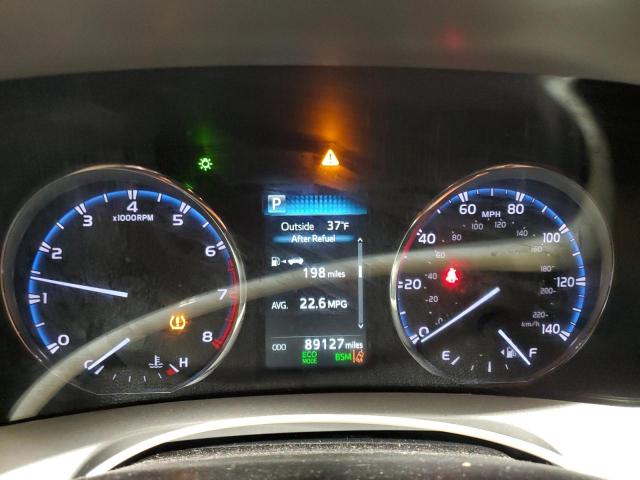 Photo 9 from auction – 2016 TOYOTA RAV4 XLE with VIN 2T3RFREV4GW470620