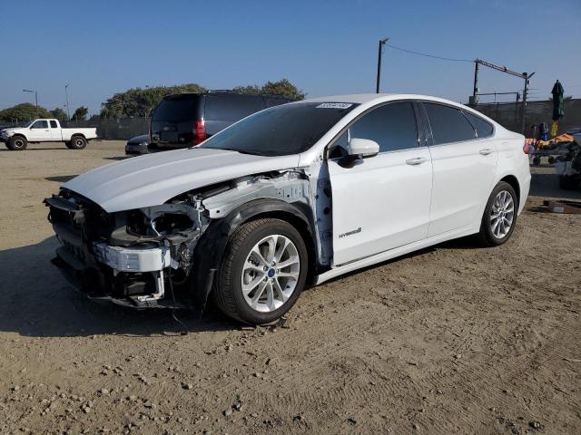 FORD FUSION SE 2019 with VIN 3FA6P0LU0KR183512 - Photo from auction