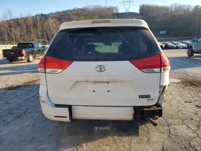 Photo 6 from auction – 2011 TOYOTA SIENNA XLE with VIN 5TDYK3DC8BS112368