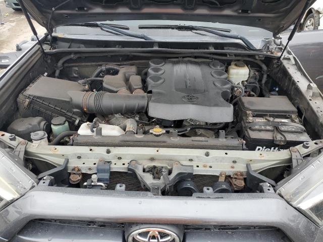 Photo 12 from auction – 2014 TOYOTA 4RUNNER SR with VIN JTEBU5JR7E5153259