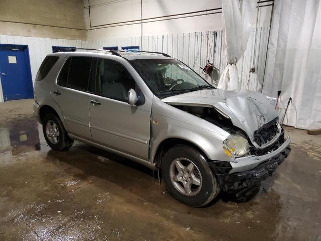 Photo 4 from auction – 2000 MERCEDES-BENZ ML 320 with VIN 4JGAB54E5YA197749