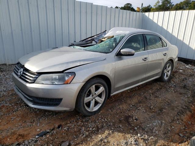 VOLKSWAGEN PASSAT S 2014 with VIN 1VWAT7A36EC057495 - Photo from auction