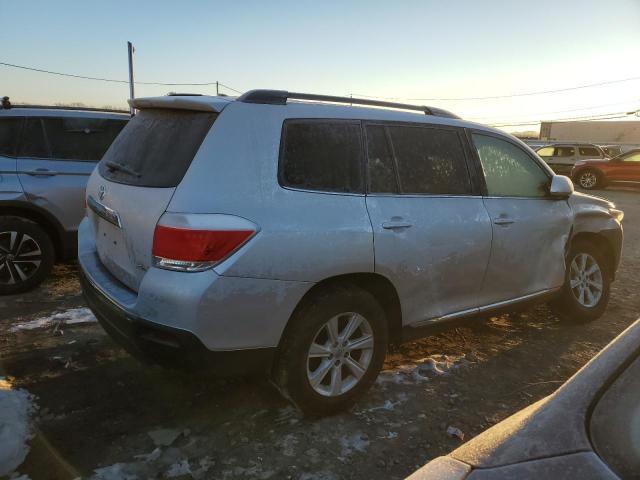 Photo 3 from auction – 2012 TOYOTA HIGHLANDER with VIN 5TDBK3EH2CS153323