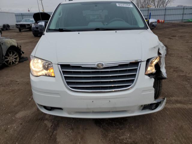 Photo 5 from auction – 2010 CHRYSLER TOWN & COU with VIN 2A4RR5D17AR376712