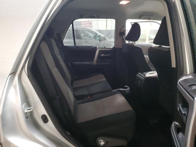 Photo 11 from auction – 2015 TOYOTA 4RUNNER SR with VIN JTEBU5JR3F5230176