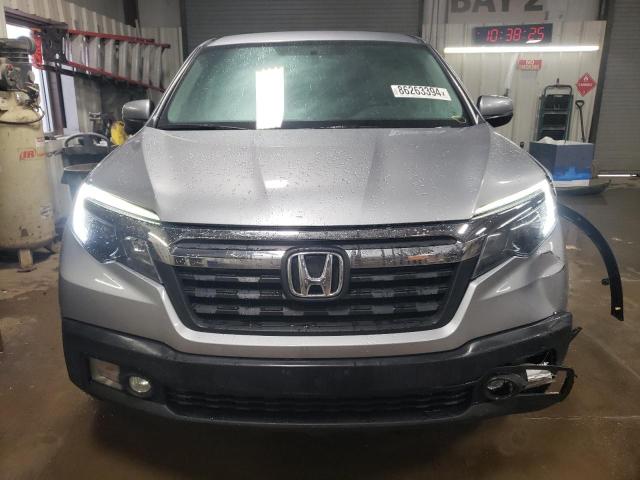 Снимка 5 от търг – 2018 HONDA RIDGELINE с VIN 5FPYK3F61JB014705