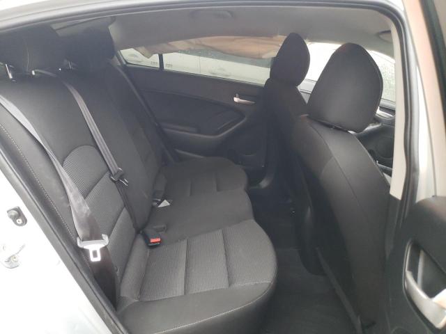 Photo 10 from auction – 2017 KIA FORTE LX with VIN 3KPFK4A7XHE114369