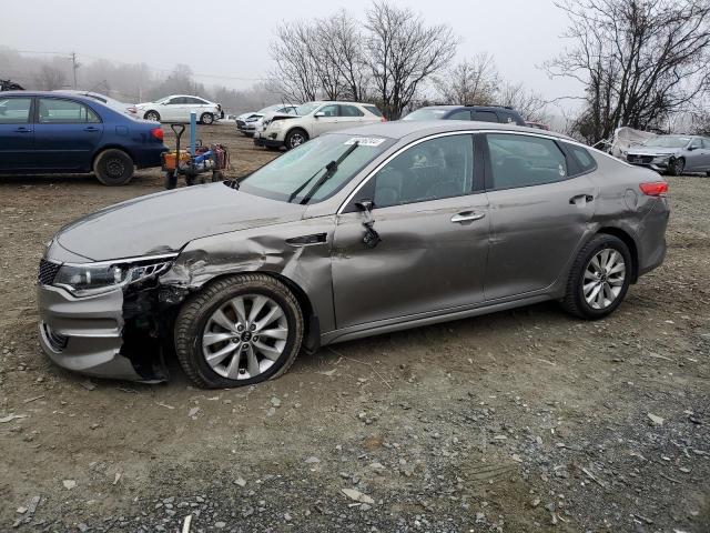 Фото 1 с аукциона – 2016 KIA OPTIMA EX с VIN 5XXGU4L35GG040289