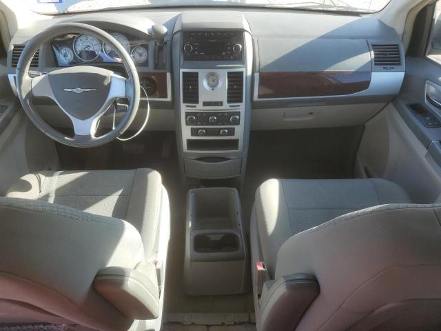 Photo 8 from auction – 2010 CHRYSLER TOWN & COU with VIN 2A4RR5D16AR169888