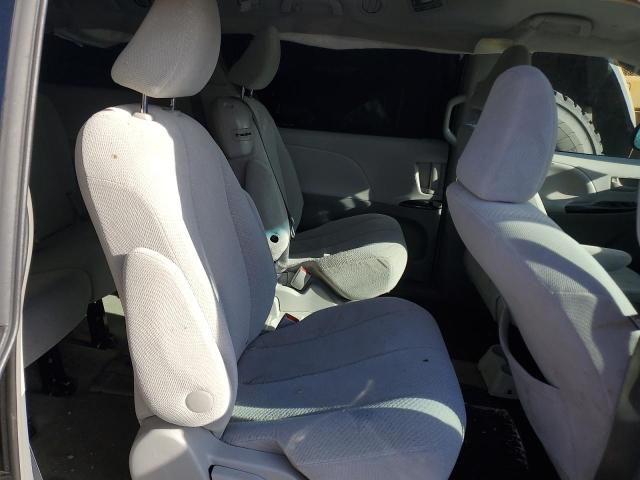 Photo 11 from auction – 2013 TOYOTA SIENNA LE with VIN 5TDKK3DC3DS337774