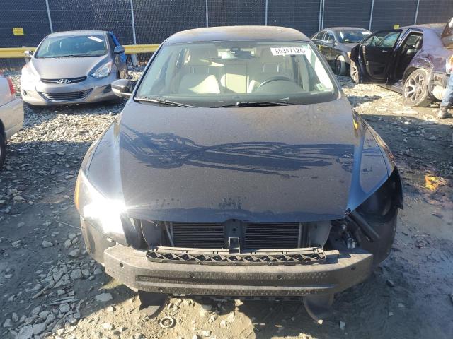 Photo 5 from auction – 2014 VOLKSWAGEN PASSAT SE with VIN 1VWBT7A30EC043502