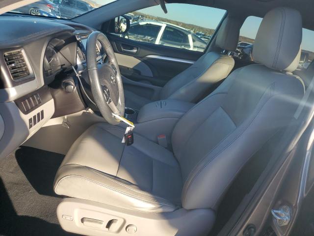 Photo 7 from auction – 2016 TOYOTA HIGHLANDER with VIN 5TDKKRFH1GS507047