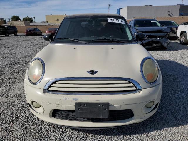 Photo 5 from auction – 2009 MINI COOPER with VIN WMWMF33549TU71652