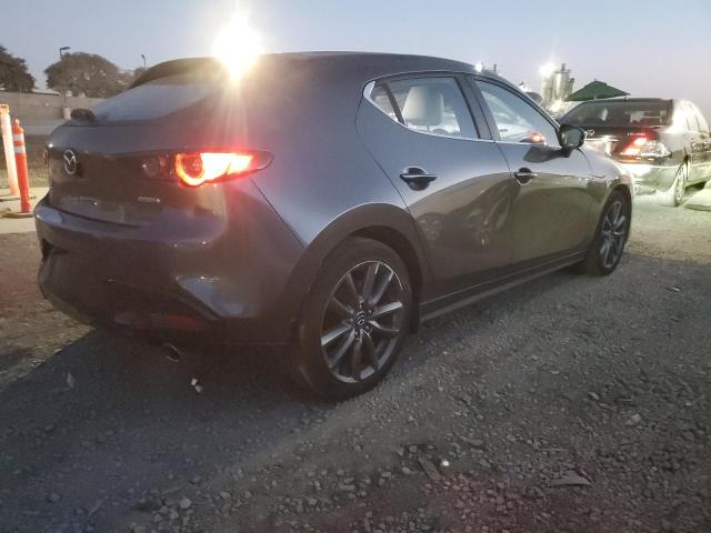 Photo 3 from auction – 2019 MAZDA 3 with VIN JM1BPBJM4K1125131